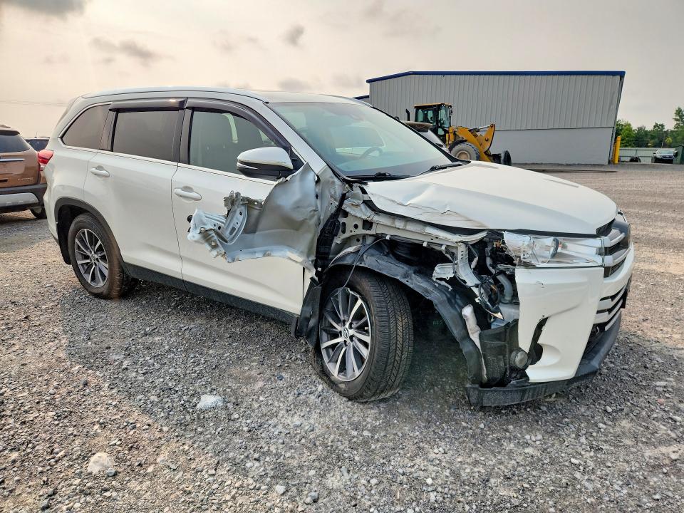 2019 Toyota Highlander მანქანა იყიდება აუქციონზე, vin: 5TDJZRFH0KS570818, აუქციონის ნომერი: 62430466