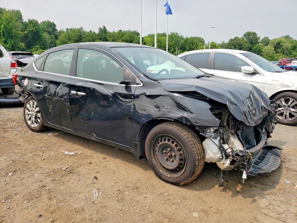 Продажа на аукционе авто 2017 Nissan Sentra, vin: 3N1AB7AP2HY326941, номер лота: 60883366