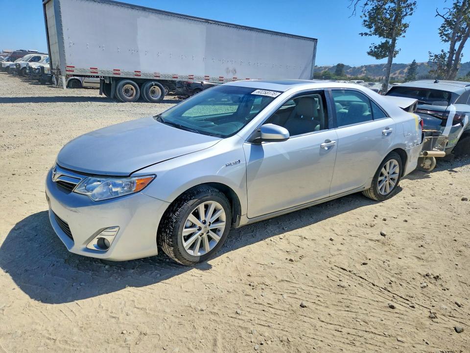 60253176 :رقم المزاد ، 4T1BD1FK5EU107438 vin ، 2014 Toyota Camry Hybrid مزاد بيع