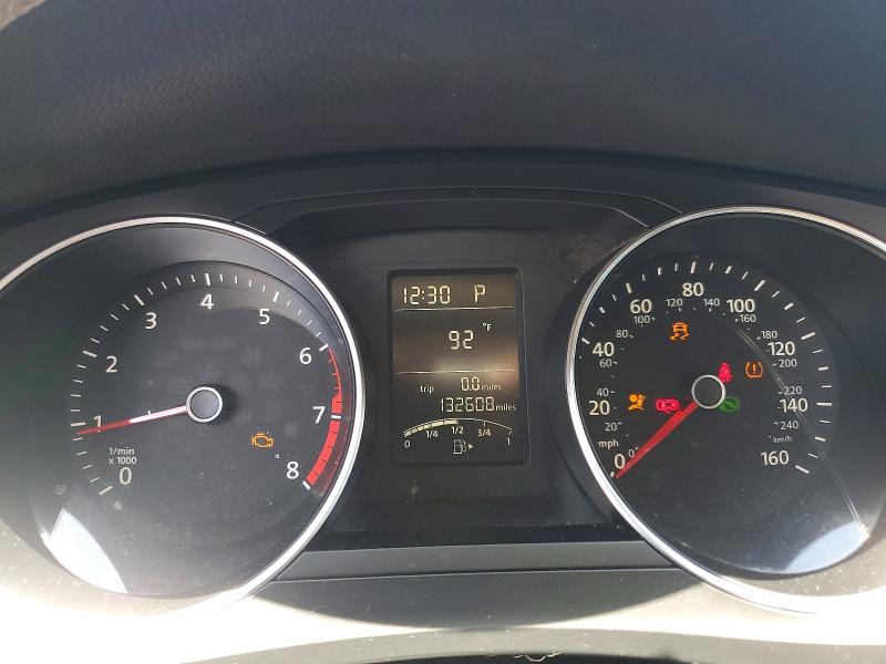 61032166 :رقم المزاد ، 3VW2B7AJ9HM350896 vin ، 2017 Volkswagen Jetta مزاد بيع