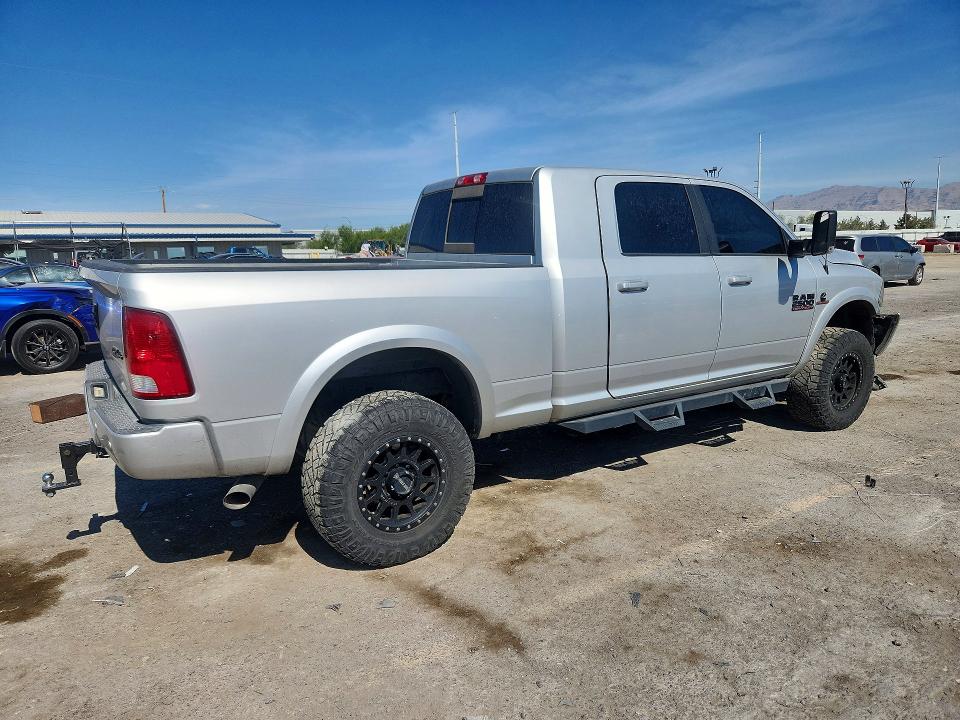 63037466 :رقم المزاد ، 3C6UR5ML4JG307409 vin ، 2018 Ram 2500 مزاد بيع