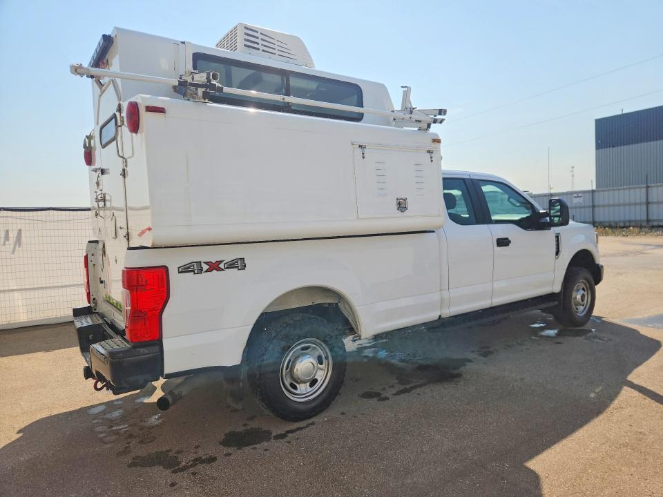 2021 Ford F350 მანქანა იყიდება აუქციონზე, vin: 1FT8X3B60MED32563, აუქციონის ნომერი: 62421516