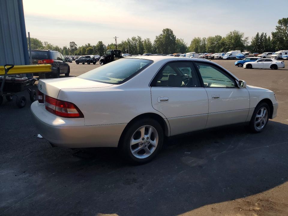2001 Lexus Es მანქანა იყიდება აუქციონზე, vin: JT8BF28GX10329051, აუქციონის ნომერი: 61410456