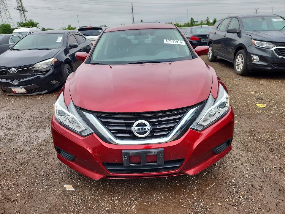 62531976 :رقم المزاد ، 1N4AL3APXJC232510 vin ، 2018 Nissan Altima مزاد بيع