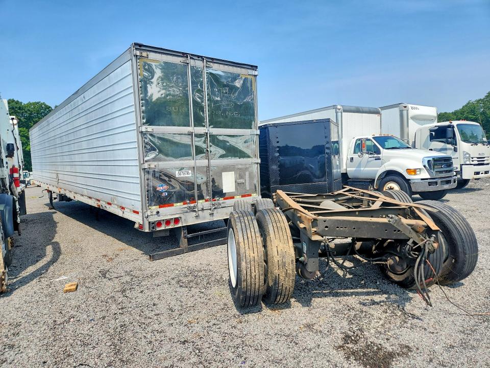 58759796 :رقم المزاد ، 1UYVS25398M318817 vin ، 2008 Utility Trailer Trailer مزاد بيع