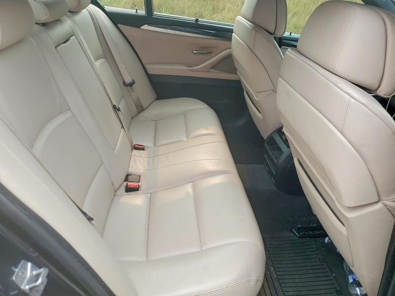 61166736 :رقم المزاد ، WBAFU9C52BC783217 vin ، 2011 Bmw 550 مزاد بيع