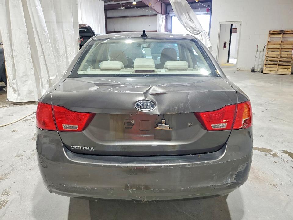 2010 Kia Optima მანქანა იყიდება აუქციონზე, vin: KNAGG4A87A5436416, აუქციონის ნომერი: 60040006