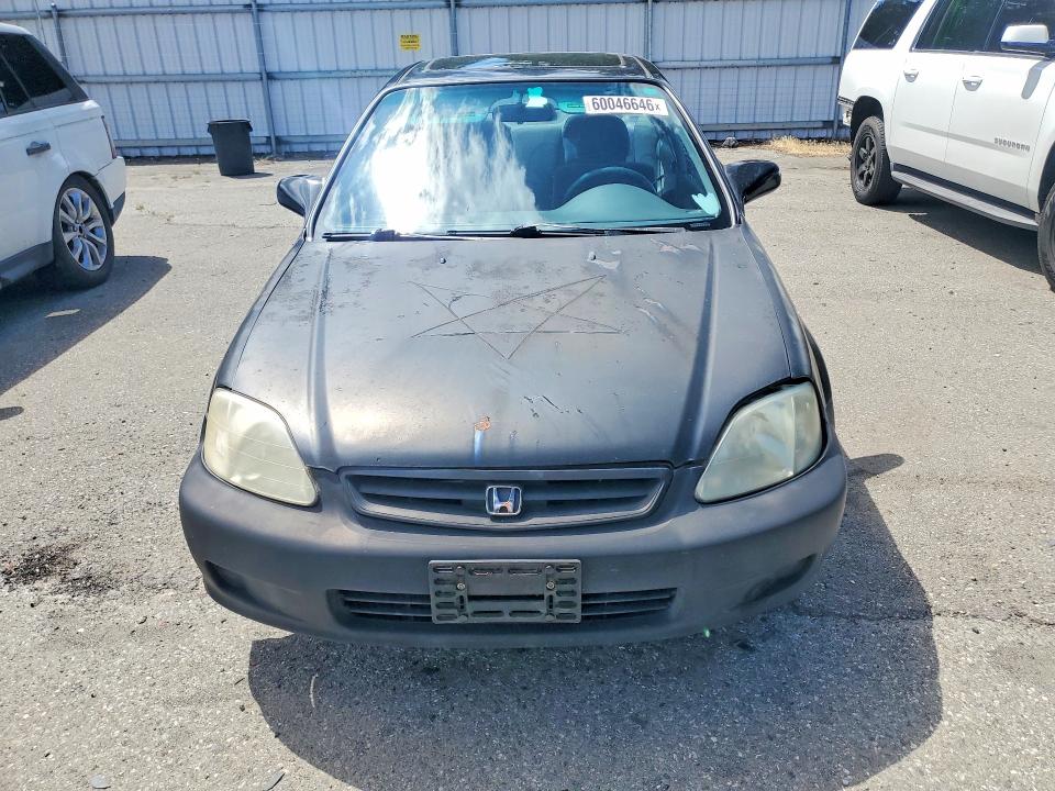 2000 Honda Civic მანქანა იყიდება აუქციონზე, vin: 2HGEJ8647YH599130, აუქციონის ნომერი: 60046646