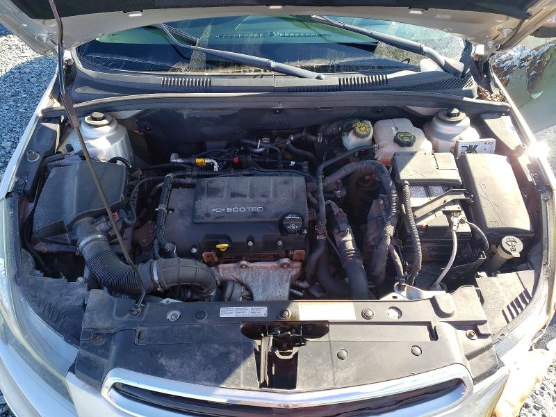 2015 Chevrolet Cruze მანქანა იყიდება აუქციონზე, vin: 1G1PC5SB8F7243937, აუქციონის ნომერი: 61851646