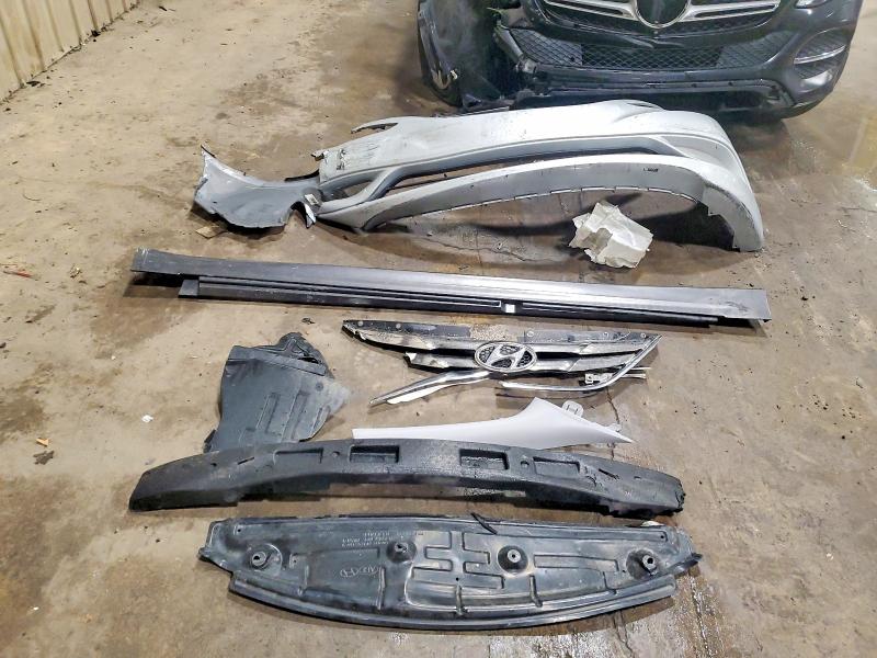 62975156 :رقم المزاد ، 5NPEC4AB5CH486686 vin ، 2012 Hyundai Sonata مزاد بيع