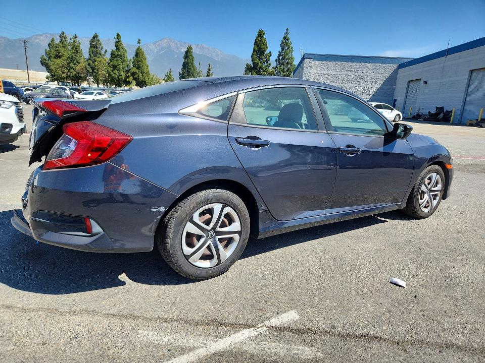 Продажа на аукционе авто 2017 Honda Civic, vin: 2HGFC2F53HH532626, номер лота: 62778966