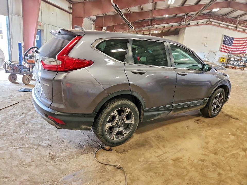 Продаж на аукціоні авто 2018 Honda Cr-v, vin: 7FARW2H53JE006013, номер лоту: 63106246