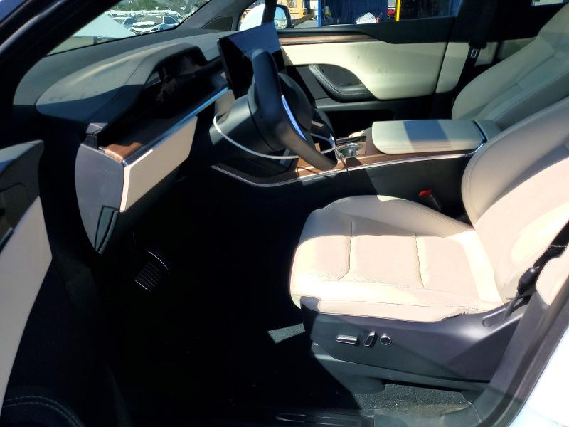 61587186 :رقم المزاد ، 7SAXCDE58PF404180 vin ، 2023 Tesla Model X مزاد بيع