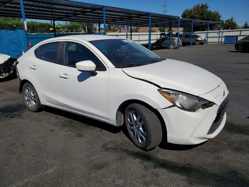 Продажа на аукционе авто 2017 Toyota Yaris Ia, vin: 3MYDLBYV8HY180531, номер лота: 62744396