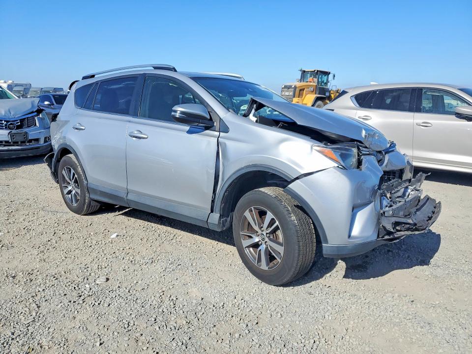 Продажа на аукционе авто 2018 Toyota Rav4, vin: JTMWFREV8JJ187677, номер лота: 60033596