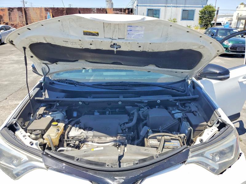 62676826 :رقم المزاد ، 2T3NFREV5GW305142 vin ، 2016 Toyota Rav4 مزاد بيع