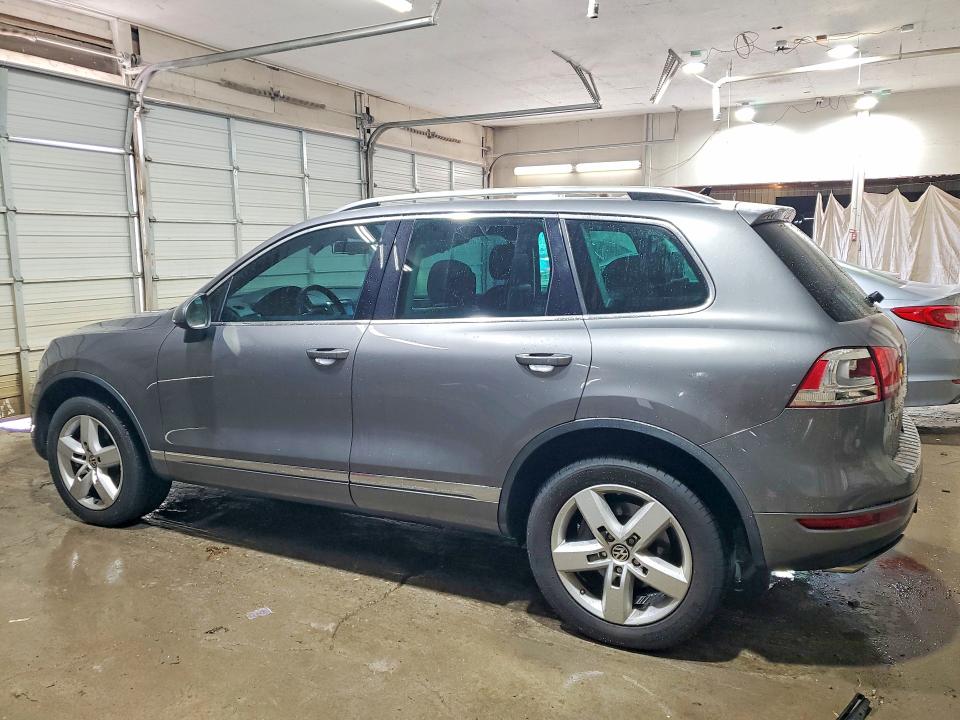 Aukcja sprzedaży 2013 Volkswagen Touareg, vin: WVGEP9BP9DD003652, numer aukcji: 59900736