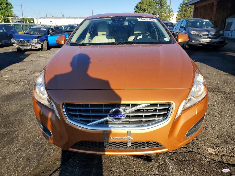 60648246 :رقم المزاد ، YV1622FS4C2033966 vin ، 2012 Volvo S60 مزاد بيع