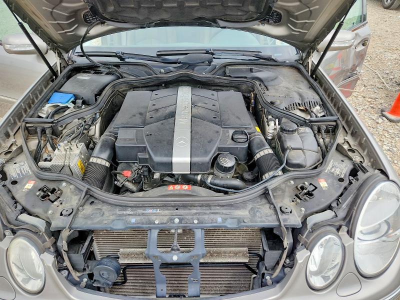 62636776 :رقم المزاد ، WDBUF82JX5X173784 vin ، 2005 Mercedes-benz E مزاد بيع