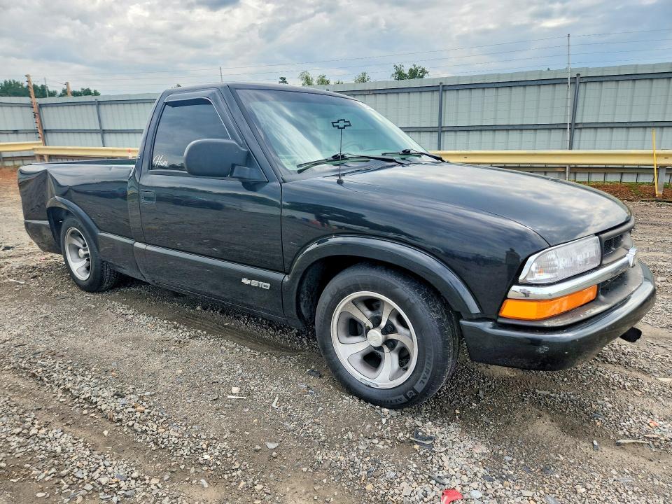 61909746 :رقم المزاد ، 1GCCS14H438123321 vin ، 2003 Chevrolet S Truck مزاد بيع