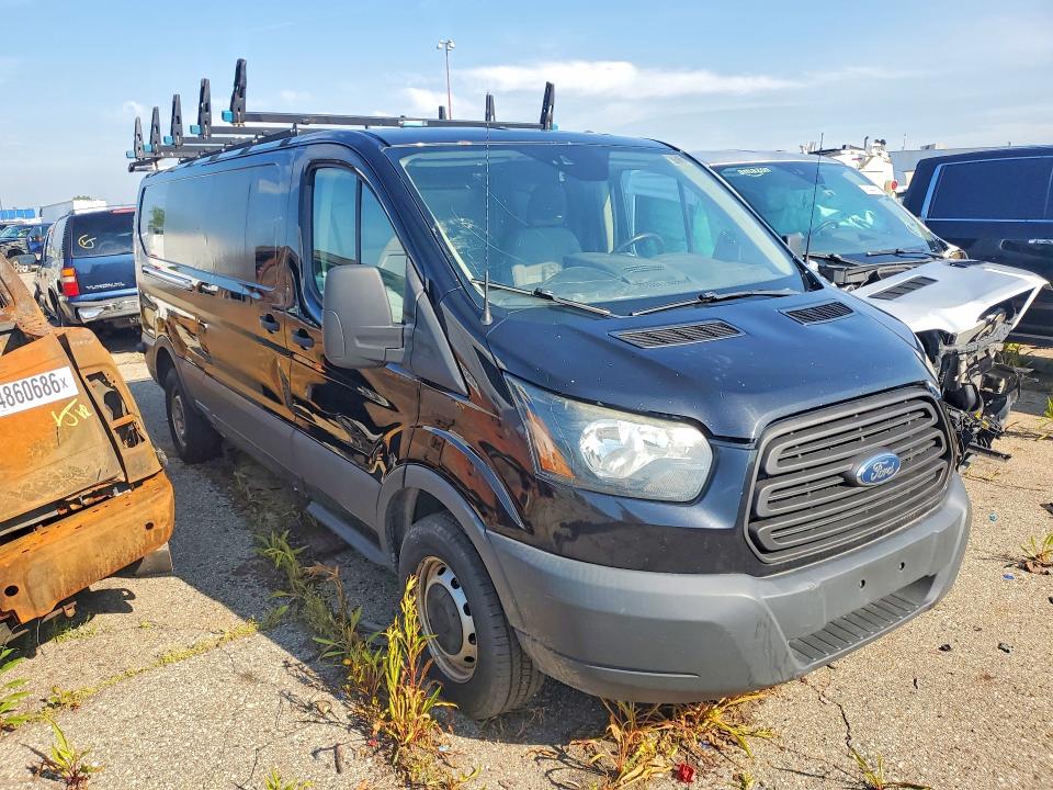 60151276 :رقم المزاد ، 1FTBW2YG1GKB48662 vin ، 2016 Ford Transit مزاد بيع