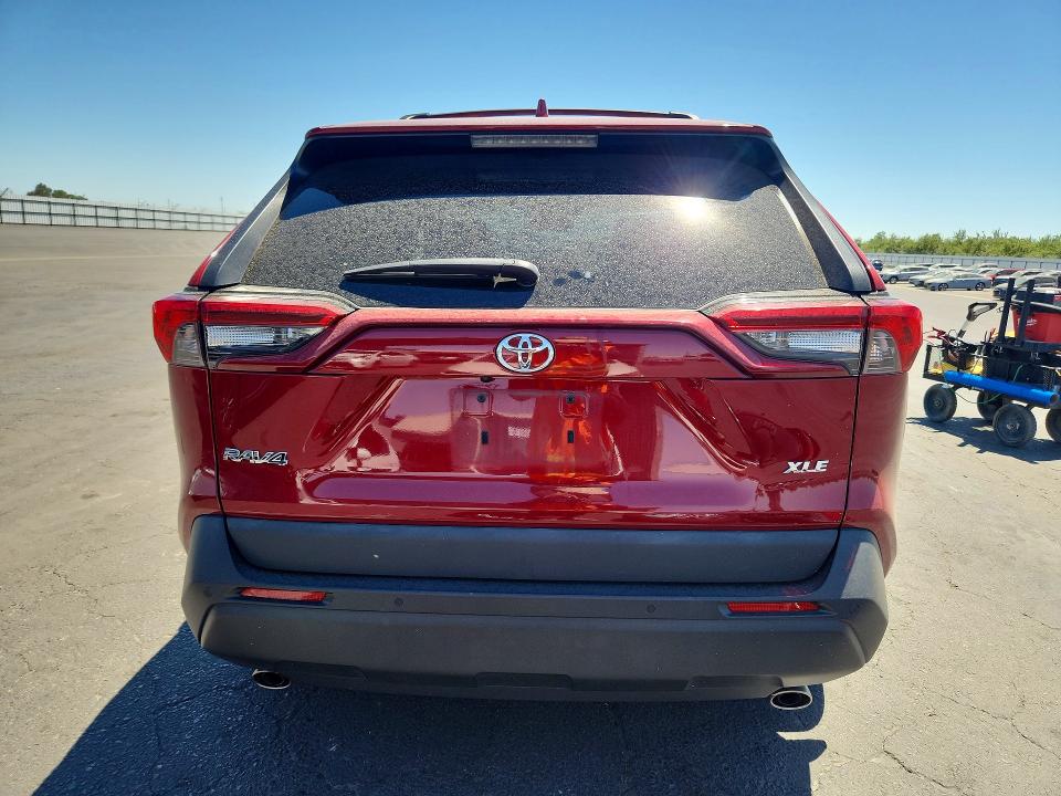 Продаж на аукціоні авто 2021 Toyota Rav4, vin: 2T3C1RFV7MC086721, номер лоту: 61429246