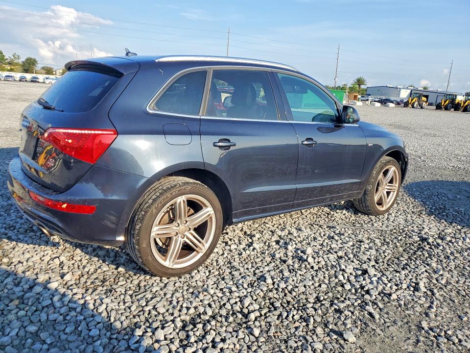 63030546 :رقم المزاد ، WA1WKAFP5CA106208 vin ، 2012 Audi Q5 مزاد بيع