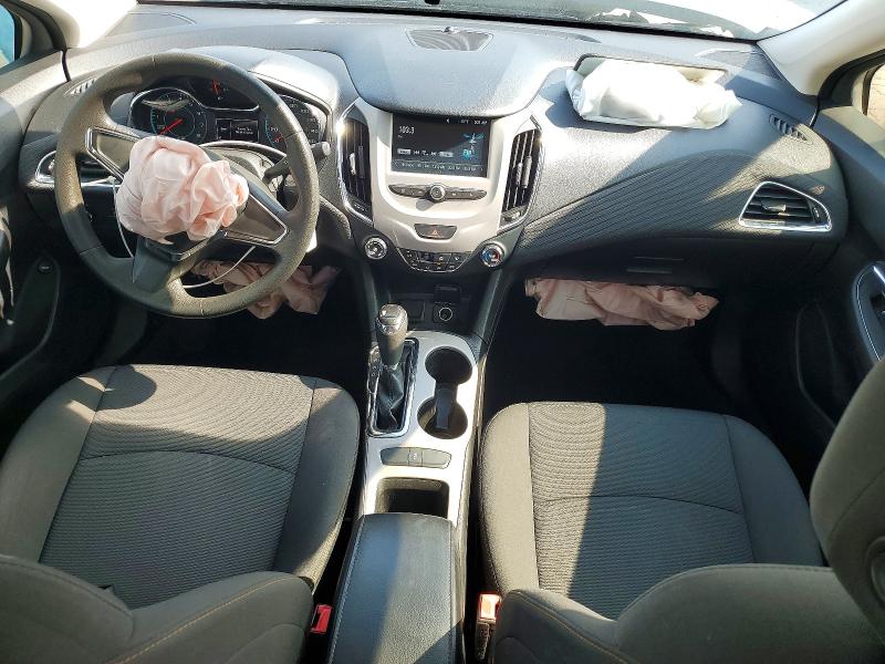 61237386 :رقم المزاد ، 1G1BC5SM6J7216305 vin ، 2018 Chevrolet Cruze مزاد بيع