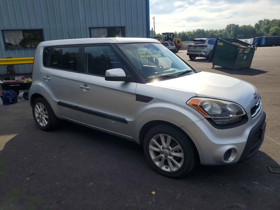 60044336 :رقم المزاد ، KNDJT2A62C7396390 vin ، 2012 Kia Soul مزاد بيع