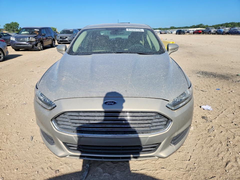 61572776 :رقم المزاد ، 3FA6P0H79GR165522 vin ، 2016 Ford Fusion مزاد بيع