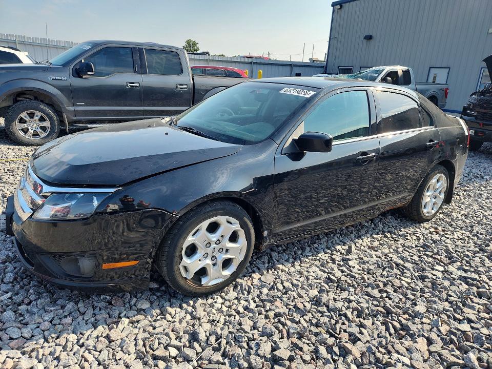 63219826 :رقم المزاد ، 3FAHP0HAXBR218581 vin ، 2011 Ford Fusion مزاد بيع