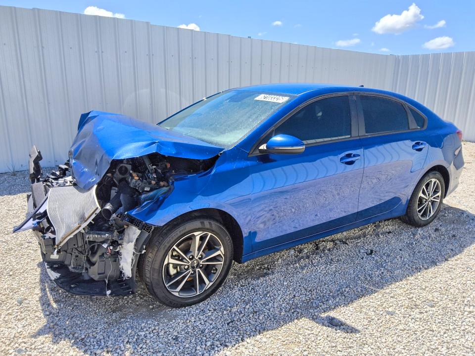 62103326 :رقم المزاد ، 3KPF24AD9RE818294 vin ، 2024 Kia Forte مزاد بيع