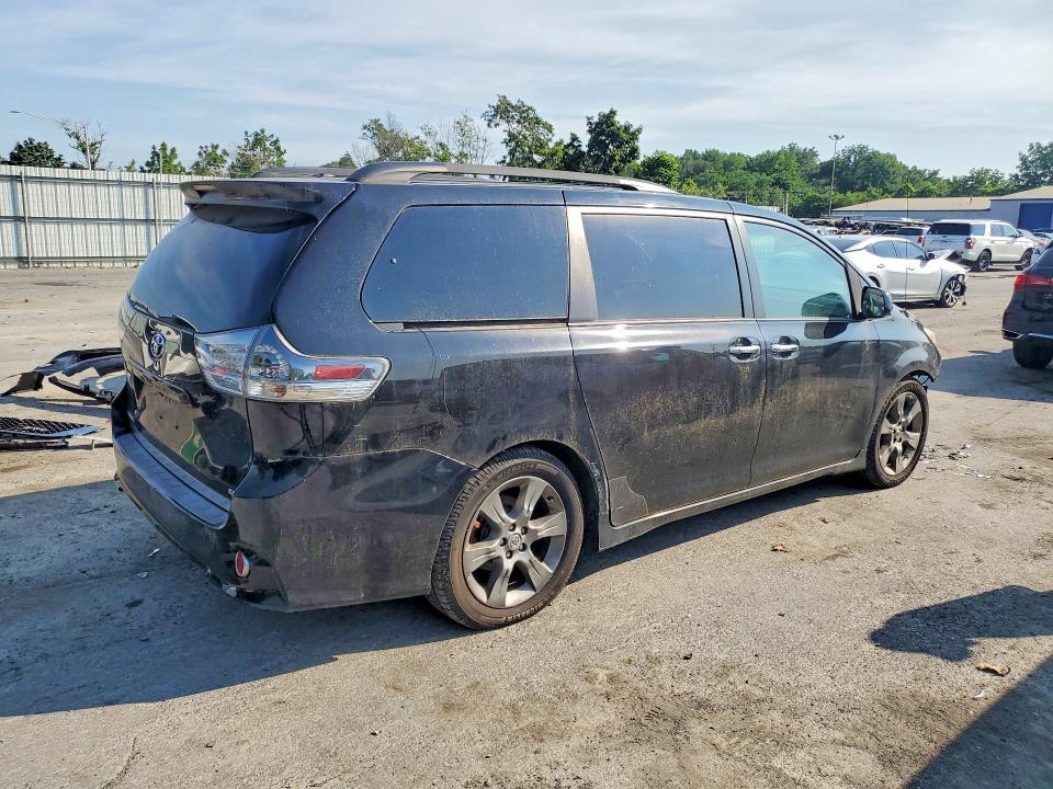 61028356 :رقم المزاد ، 5TDXK3DC8ES458999 vin ، 2014 Toyota Sienna مزاد بيع