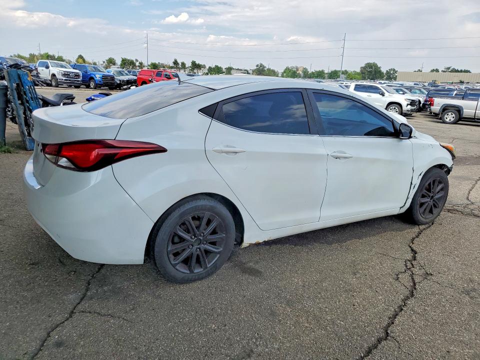 2015 Hyundai Elantra მანქანა იყიდება აუქციონზე, vin: 5NPDH4AE4FH594213, აუქციონის ნომერი: 63377676