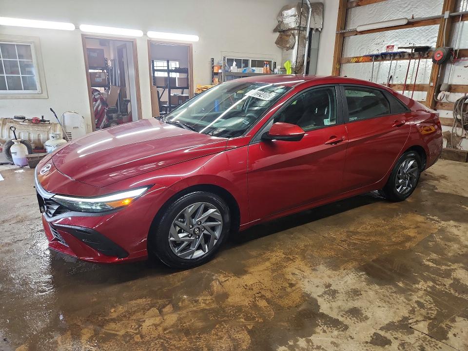 61722406 :رقم المزاد ، KMHLM4DG9RU822488 vin ، 2024 Hyundai Elantra مزاد بيع