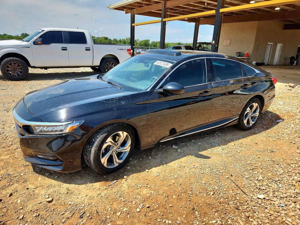 60522436 :رقم المزاد ، 1HGCV1F4XKA093834 vin ، 2019 Honda Accord مزاد بيع