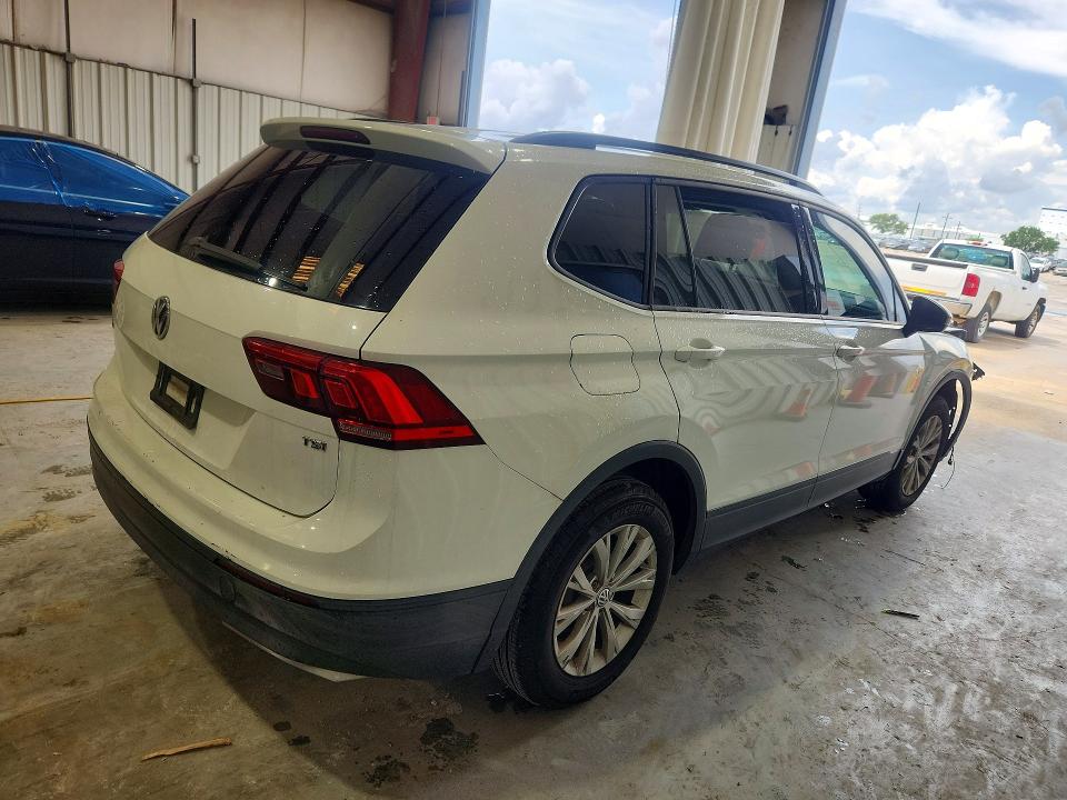 Aukcja sprzedaży 2018 Volkswagen Tiguan, vin: 3VV1B7AX7JM017218, numer aukcji: 85971445
