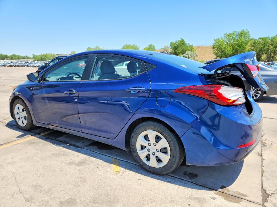Продаж на аукціоні авто 2016 Hyundai Elantra, vin: 5NPDH4AE1GH695355, номер лоту: 60445176