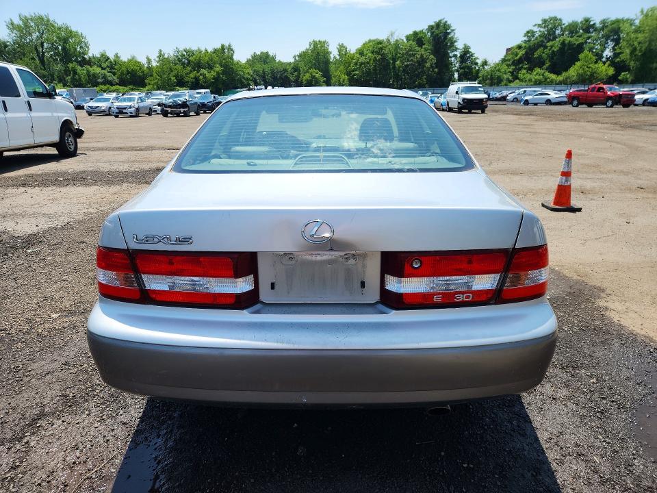 2001 Lexus Es მანქანა იყიდება აუქციონზე, vin: JT8BF28G815109510, აუქციონის ნომერი: 58635416