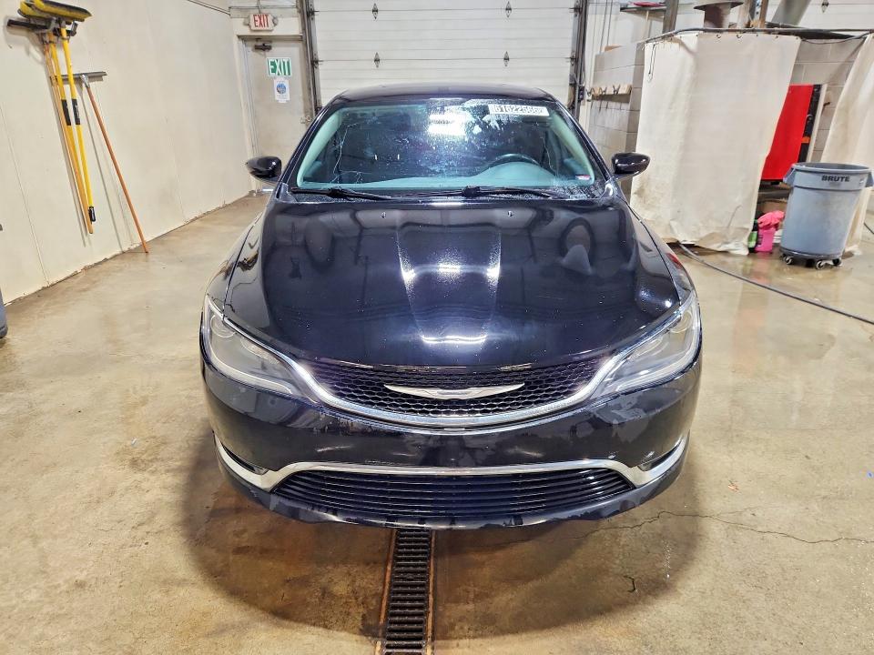 Продажа на аукционе авто 2015 Chrysler 200, vin: 1C3CCCABXFN718371, номер лота: 61622566