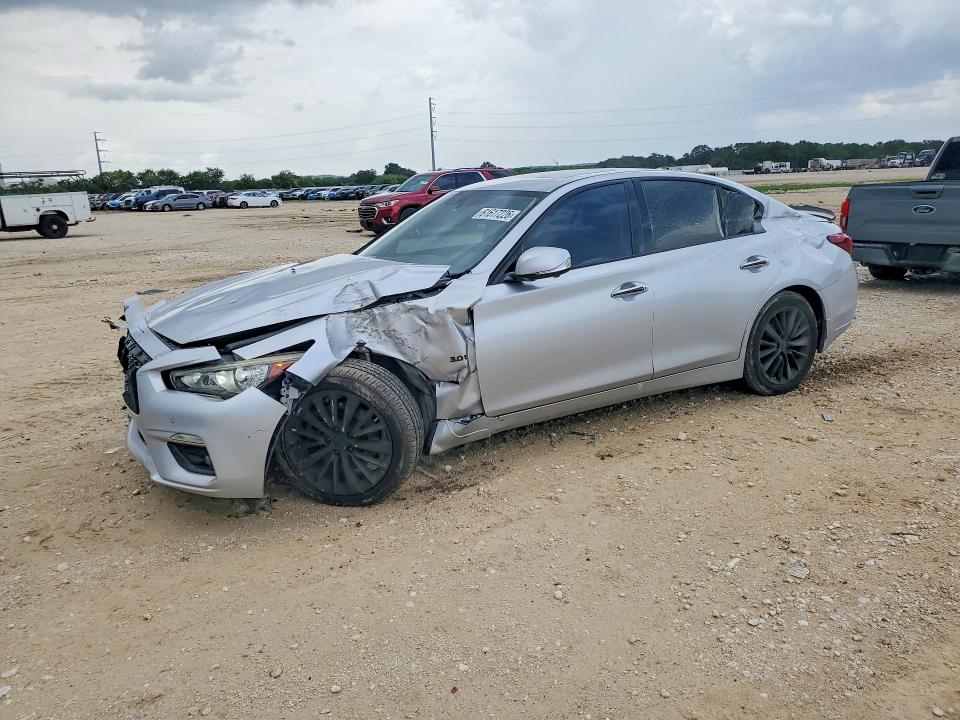 61617226 :رقم المزاد ، JN1EV7AP2JM353834 vin ، 2018 Infiniti Q50 مزاد بيع