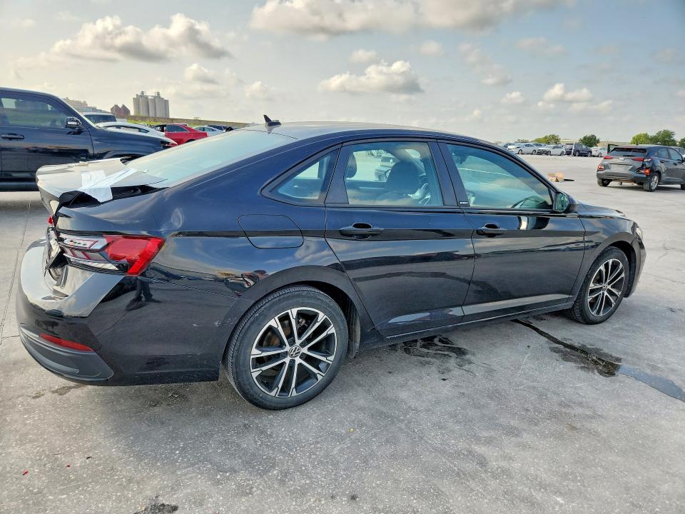 61852656 :رقم المزاد ، 3VWBM7BU5RM048350 vin ، 2024 Volkswagen Jetta مزاد بيع