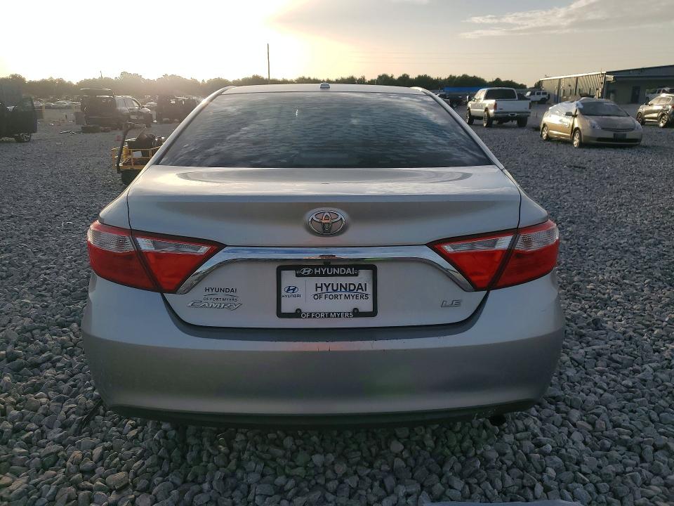 2017 Toyota Camry მანქანა იყიდება აუქციონზე, vin: 4T1BF1FK6HU738732, აუქციონის ნომერი: 58909316