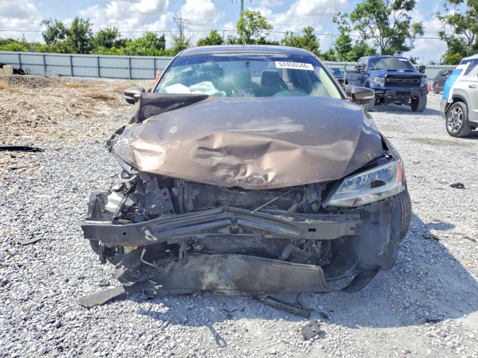 62466546 :رقم المزاد ، 3VWDZ7AJXBM133126 vin ، 2011 Volkswagen Jetta مزاد بيع