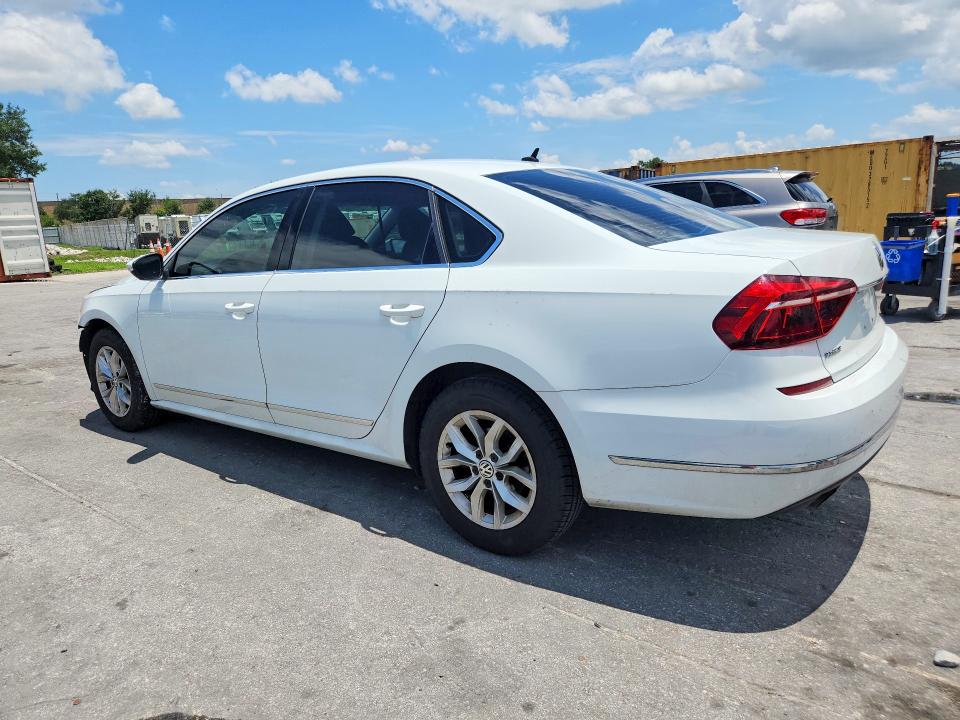 Продажа на аукционе авто 2017 Volkswagen Passat, vin: 1VWAT7A33HC002703, номер лота: 60312896