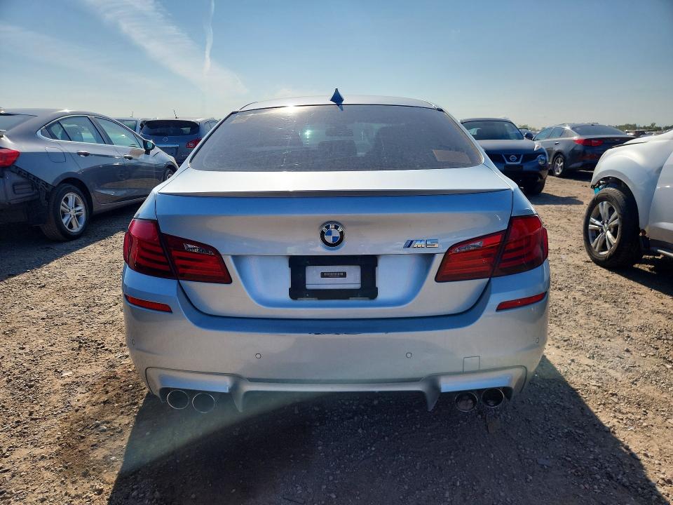 2013 Bmw M5 მანქანა იყიდება აუქციონზე, vin: WBSFV9C59DD097018, აუქციონის ნომერი: 61999416