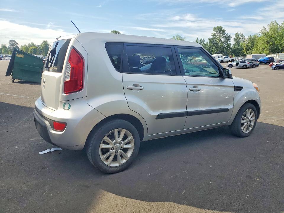 60044336 :رقم المزاد ، KNDJT2A62C7396390 vin ، 2012 Kia Soul مزاد بيع