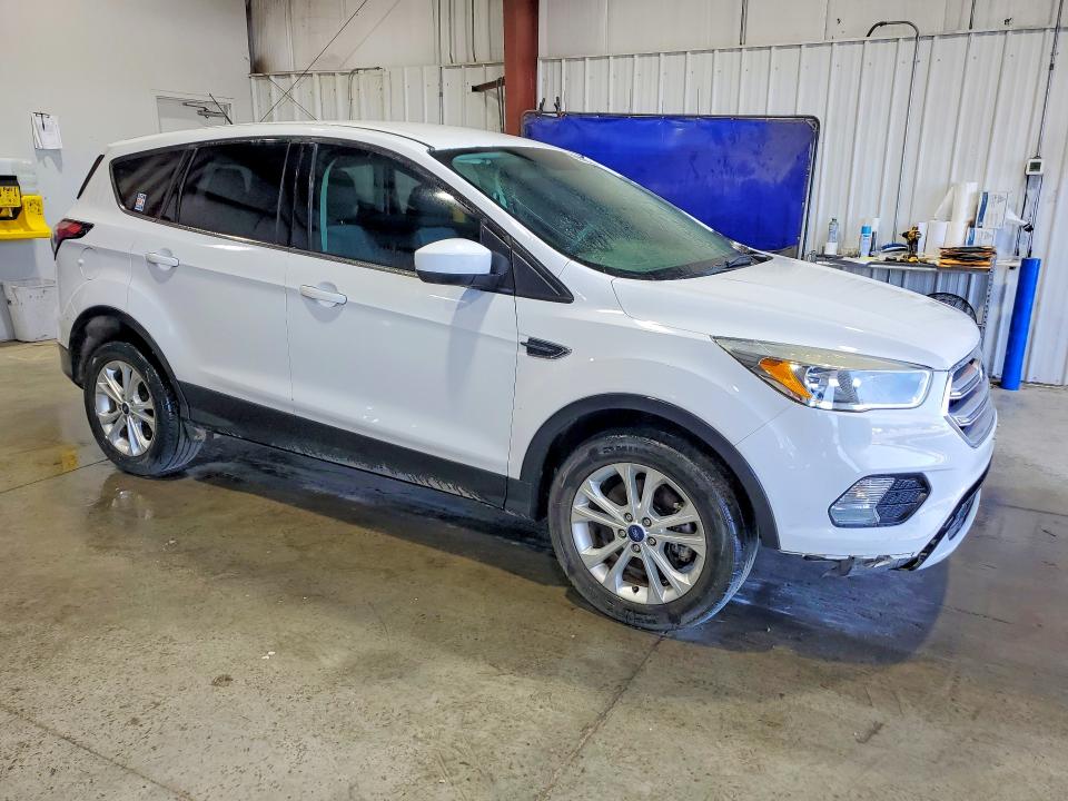 60308046 :رقم المزاد ، 1FMCU9GDXHUE24462 vin ، 2017 Ford Escape مزاد بيع