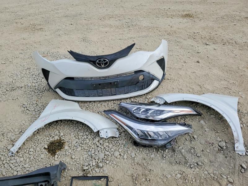 61873626 :رقم المزاد ، JTNKHMBX0L1076346 vin ، 2020 Toyota C-hr مزاد بيع