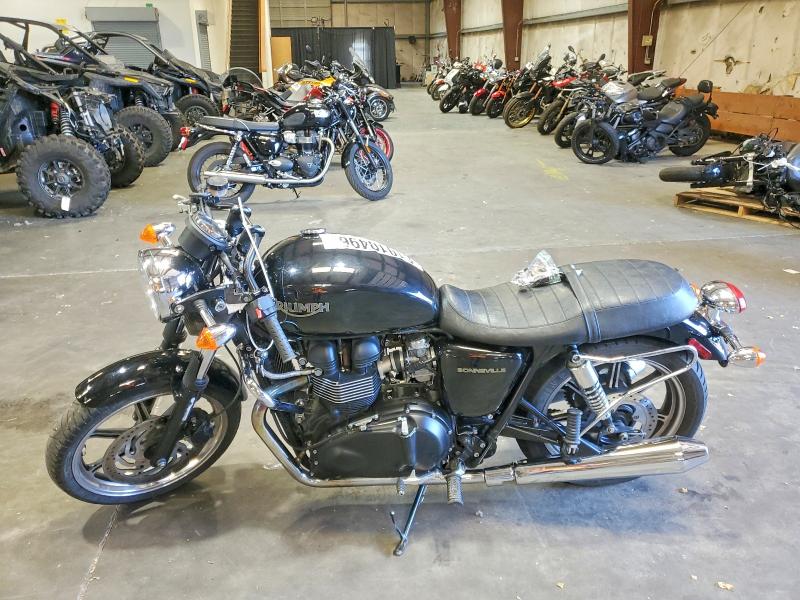 61010496 :رقم المزاد ، SMT900K10BT464793 vin ، 2011 Triumph Motorcycle Bonneville مزاد بيع